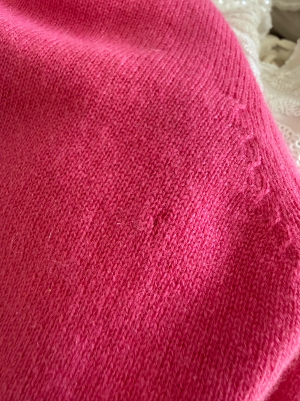 Dooney & Bourke Pink Long Sleeve Knit Sweater Top 100% Cashmere DB Embroidered - Picture 13 of 13